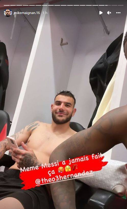 Maignan scherza con Theo dopo Milan-Atalanta 2-0 (Instagram)