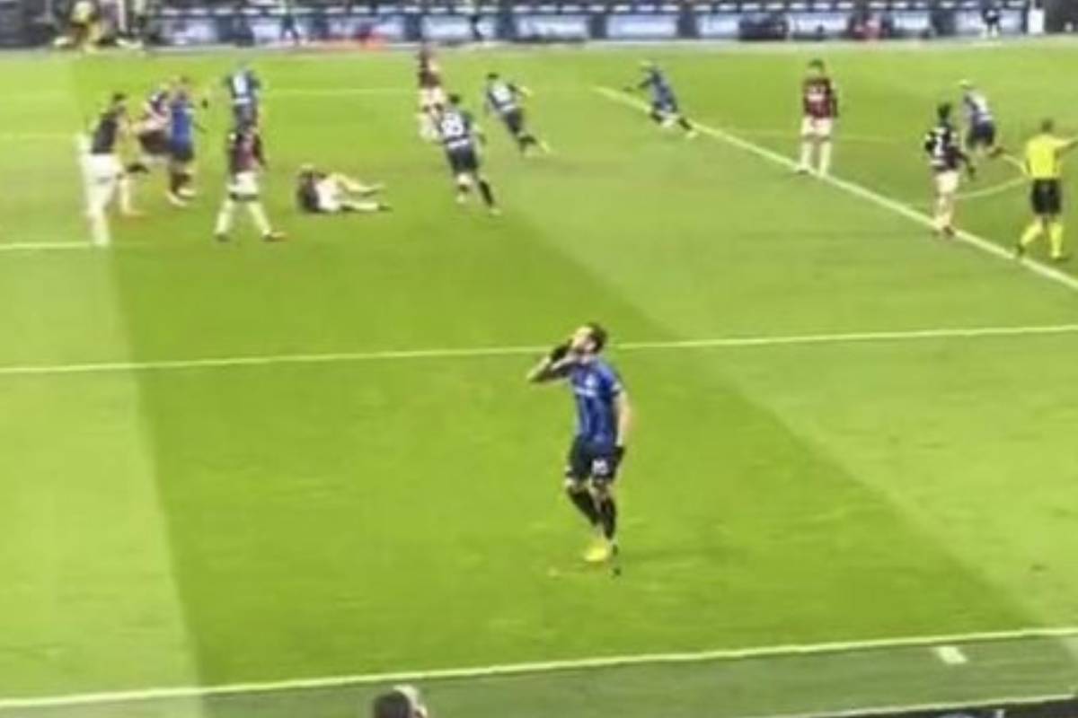 Calhanoglu Inter Milan Curva Sud