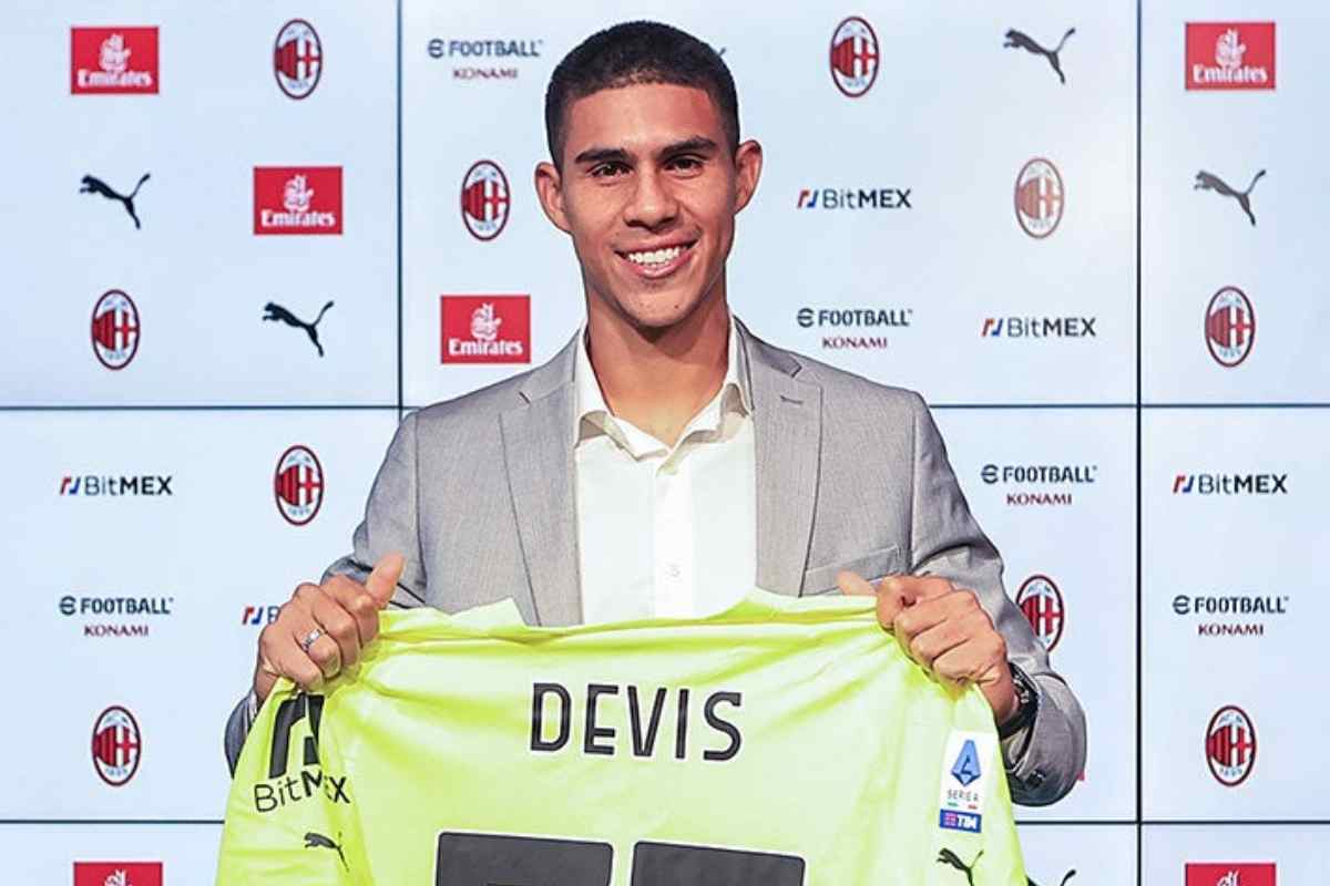 Milan, Devis Vasquez verso lo Sheffield Wednesday