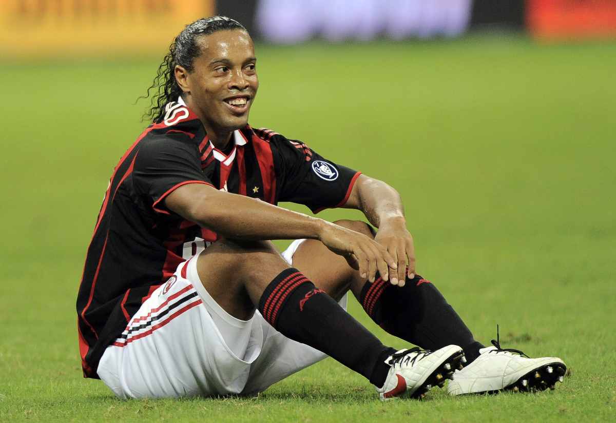 Ronaldinho debutto Bologna-Milan