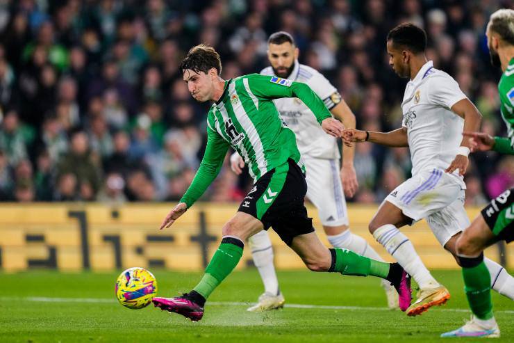 Milan, vicinissimo l'arrivo dell'esterno mancino