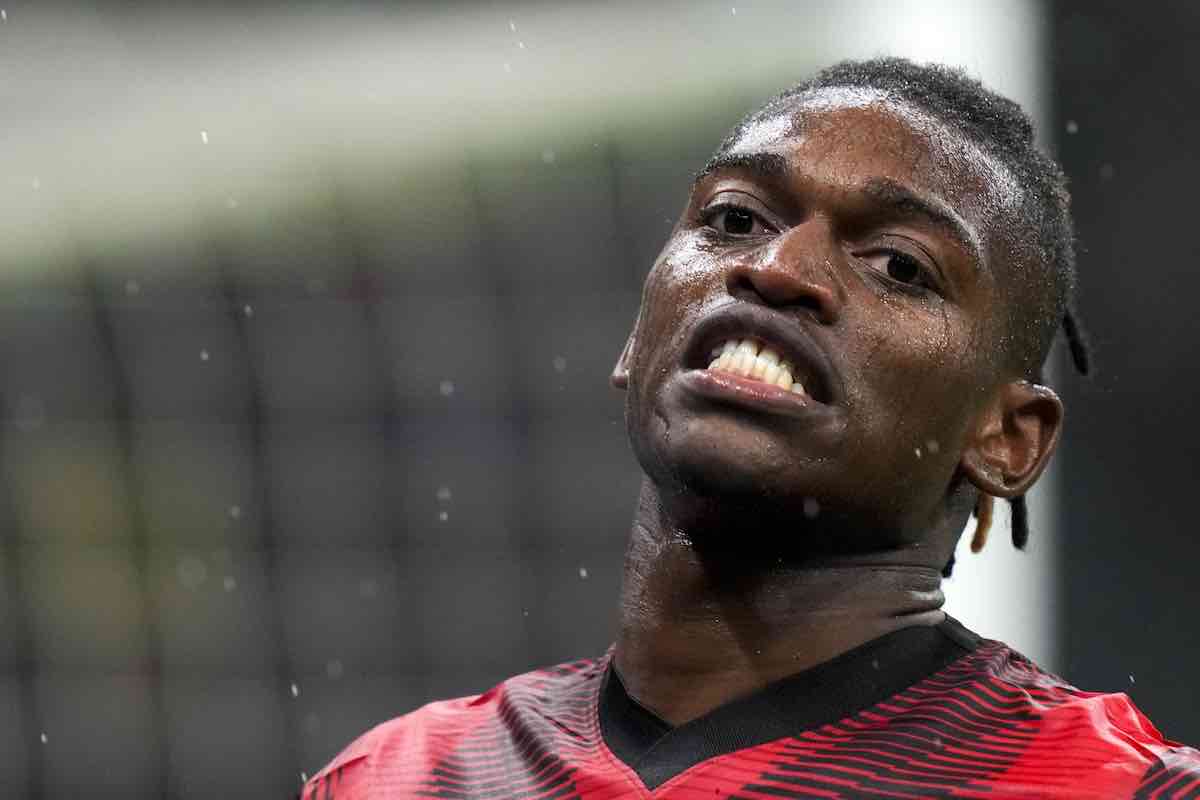 Milan Leao critiche