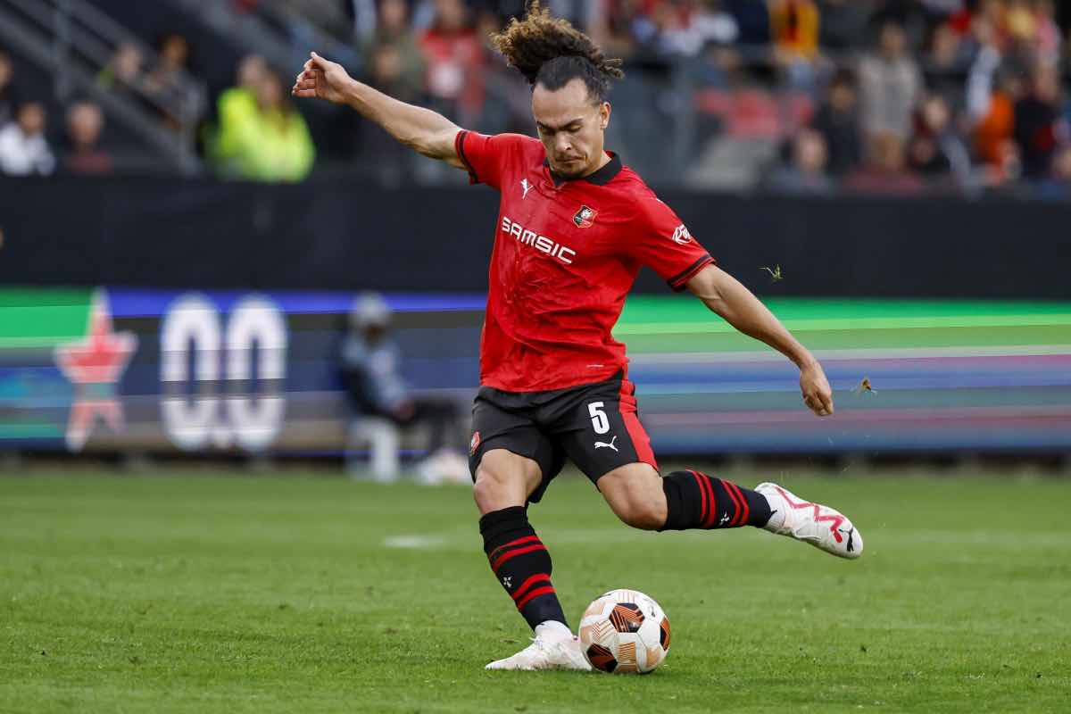 Milan, sfida al Napoli per Theate: lo riporta in Serie A