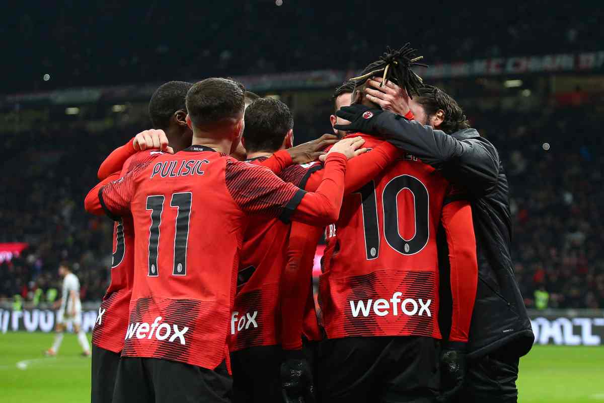 Milan, offerta PSG per Leao