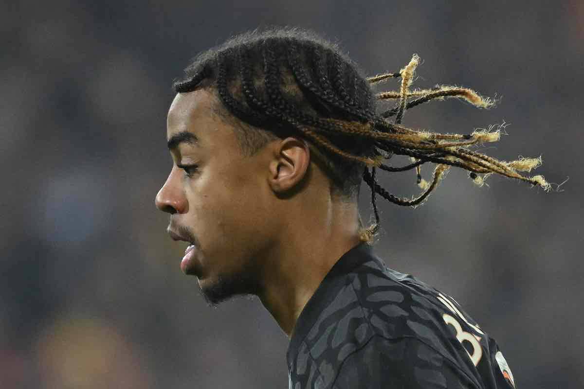 Niente Psg per Leao, i francesi puntano su Barcola