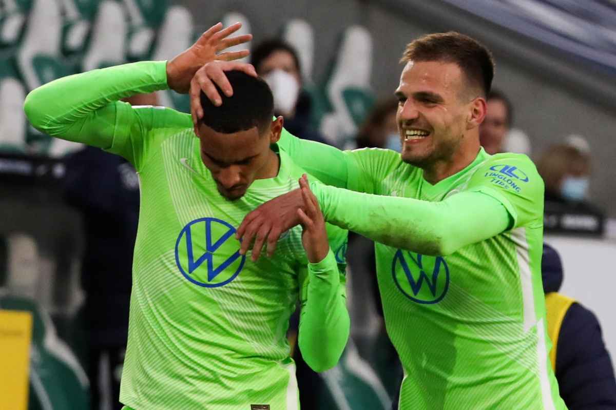 Il gruppo scouting del club rossonero è andato a visionare il centrale di difesa: lo si valuta per la prossima stagione