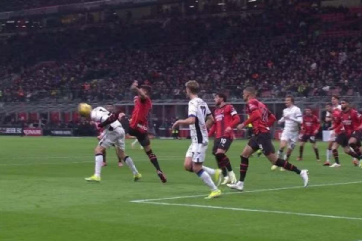 Il rigore contestato all'Atalanta