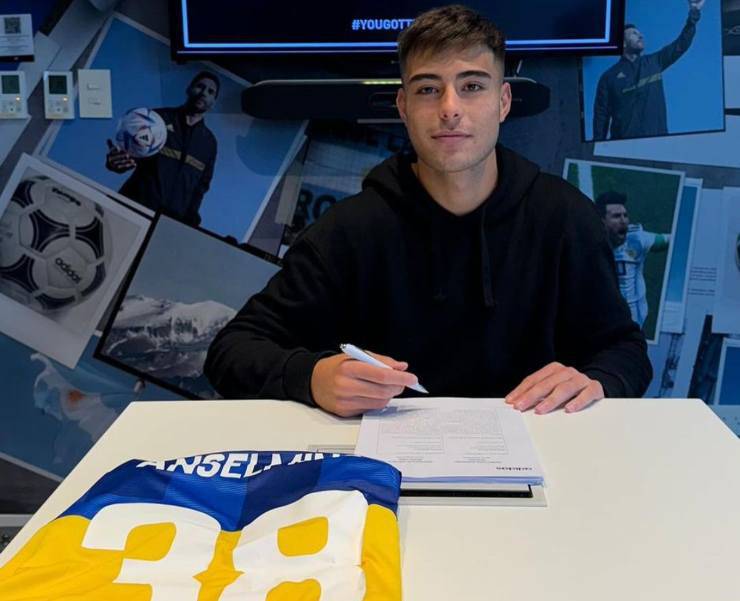 Milan, offerta per Aaron Anselmino