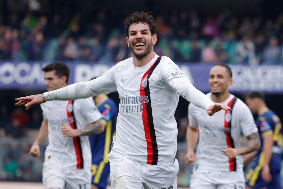 Record gol Theo Hernandez