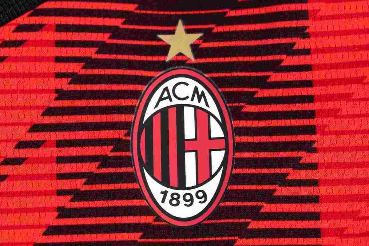 Maglia Milan per i 125 anni