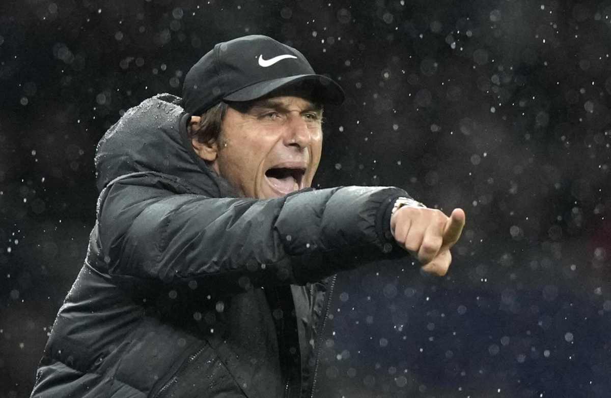 Conte parla con il Napoli