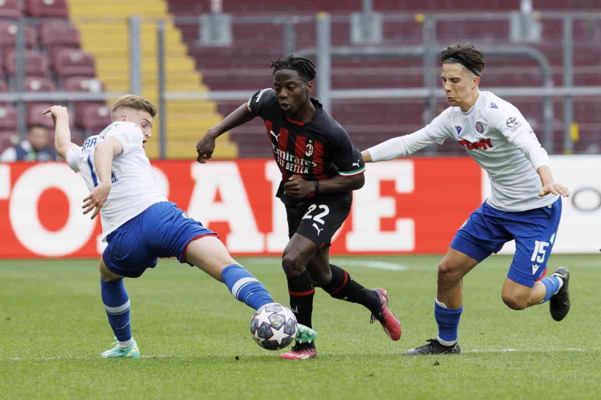 eletu si è operato al ginocchio