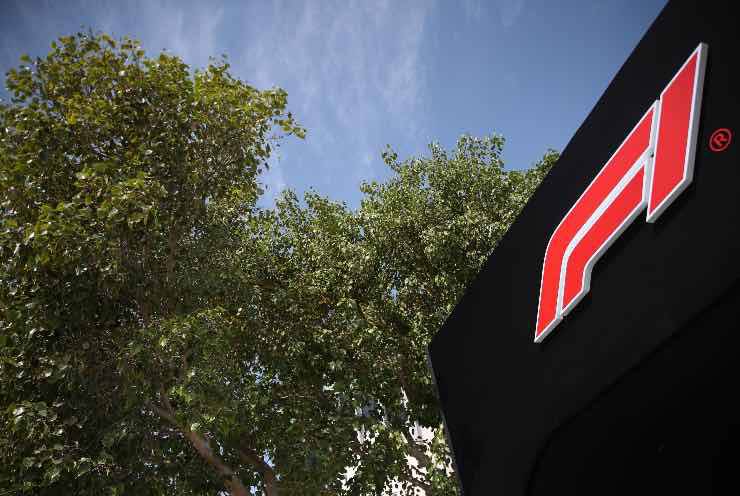 Santander lascia la Ferrari