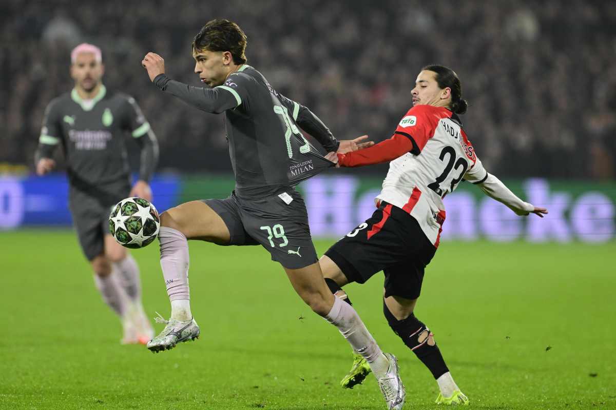 Joao Felix in azione durante Feyenoord-Milan