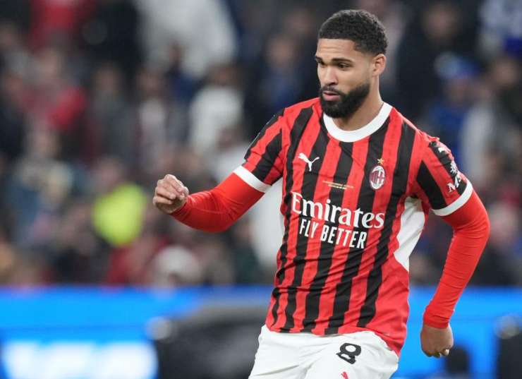 Ruben Loftus-Cheek giocatore del Milan durante una partita