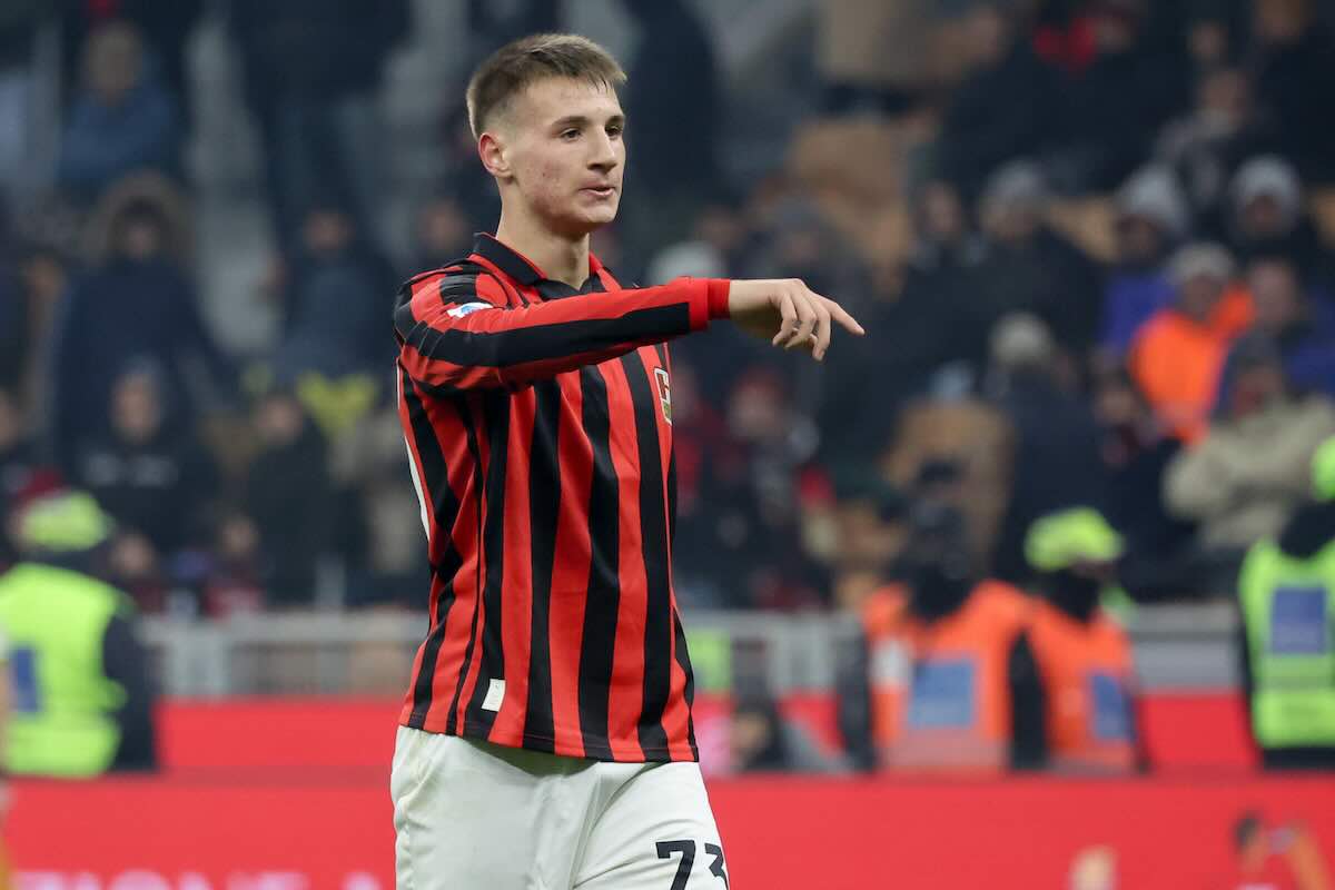 Francesco Camarda durante una partita col Milan