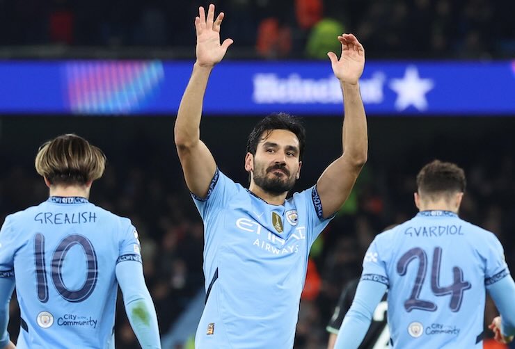 Gundogan esulta dopo un gol