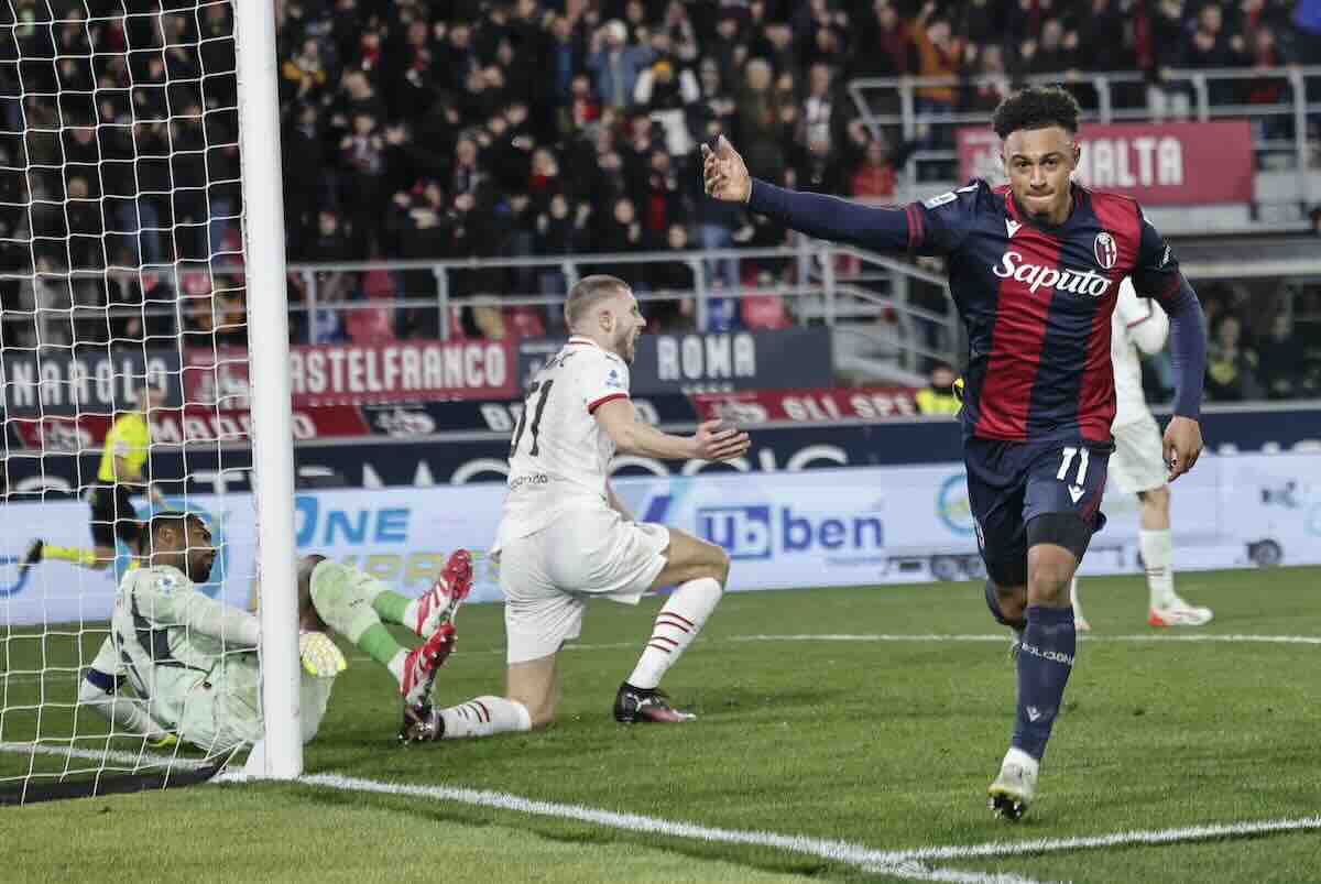 Ndoye esulta dopo il gol