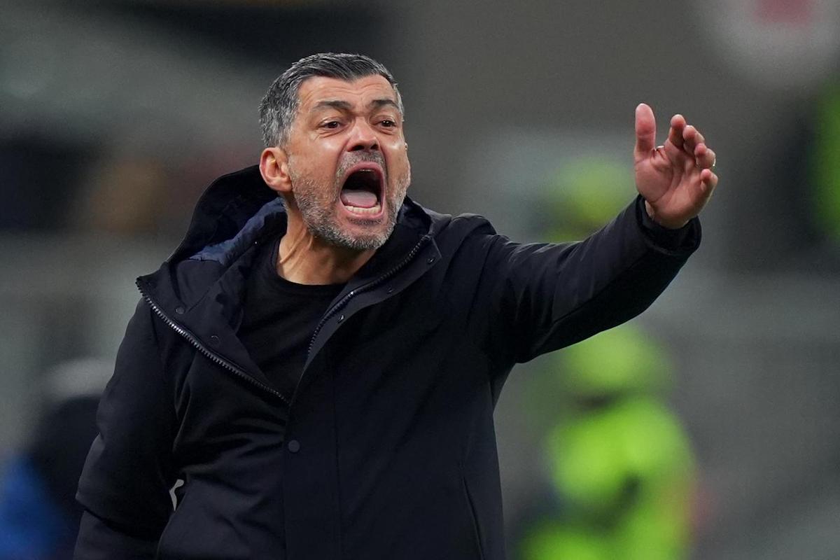Conceicao dà indicazioni al suo Milan