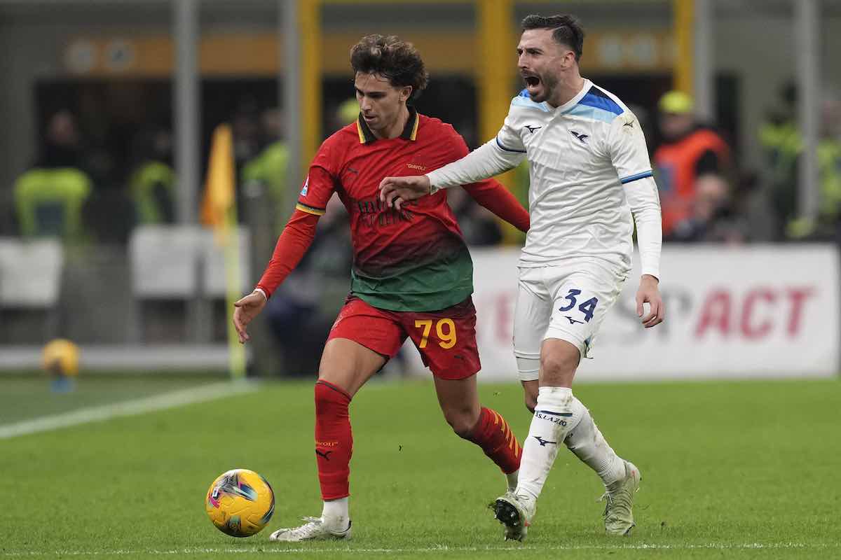 Joao Felix, con la maglia del Milan, contro la Lazio
