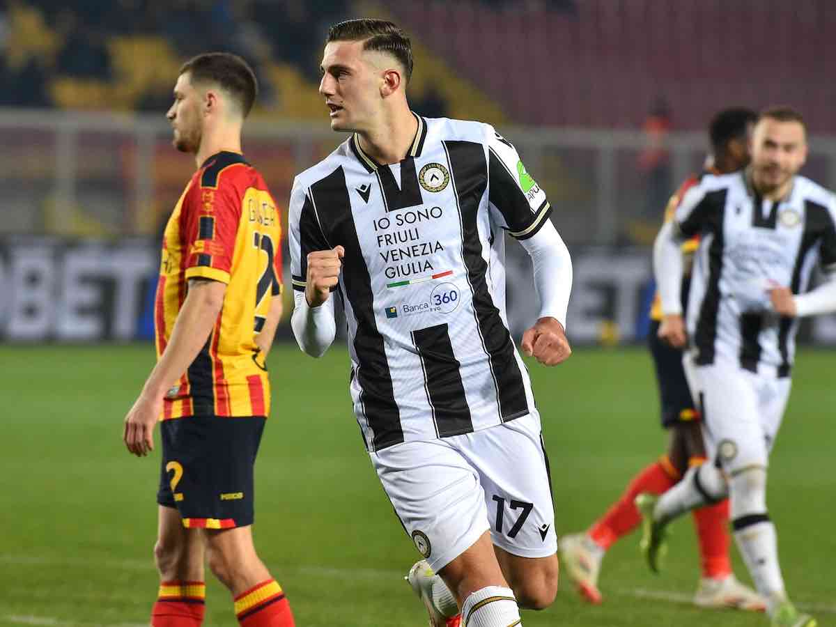 Lucca esulta dopo il gol al Lecce