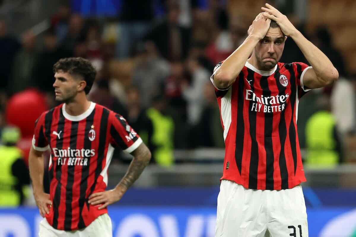 Pavlovic con le mani in testa