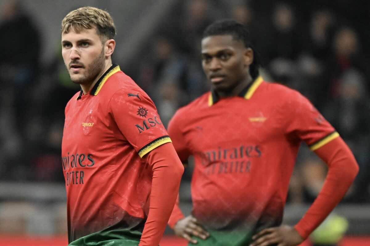 Gimenez e Leao durante Milan Lazio
