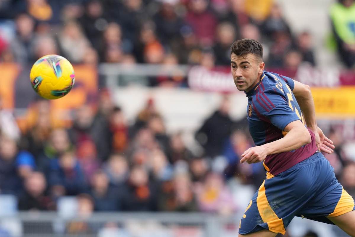 Colpo di testa di El Shaarawy