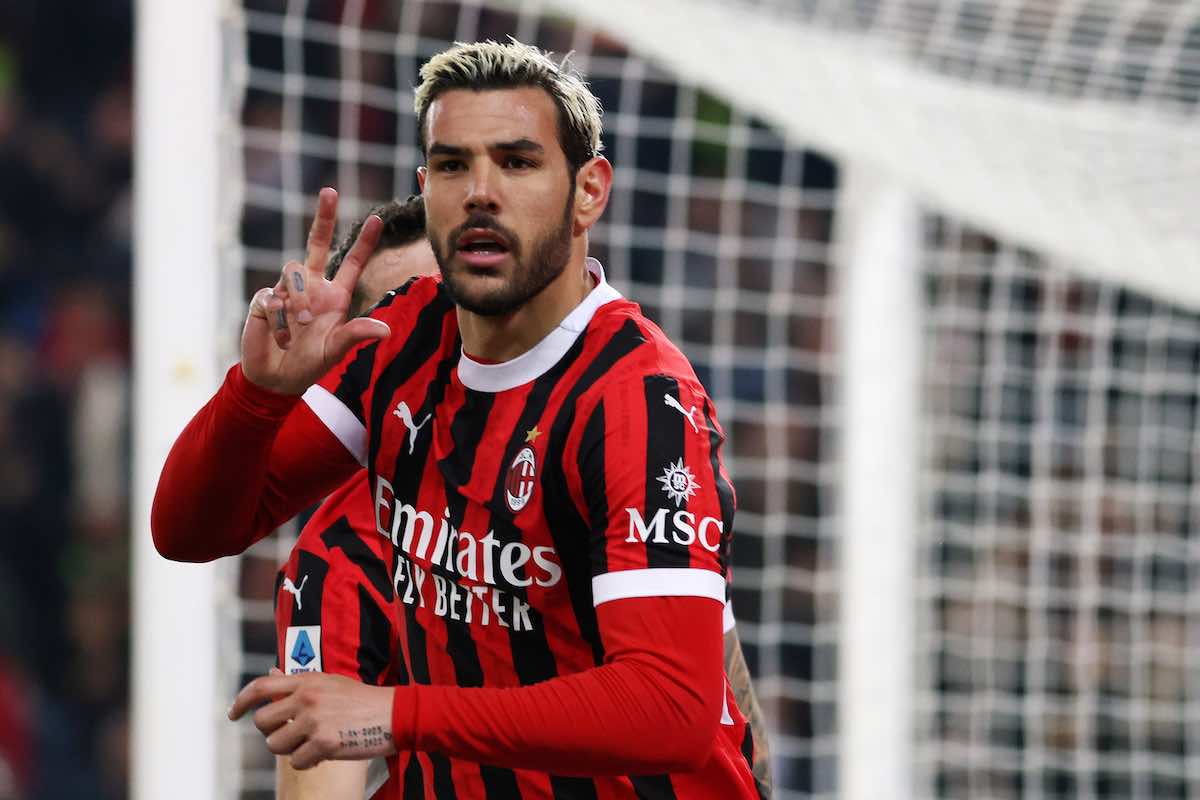 Theo Hernandez festeggia il gol