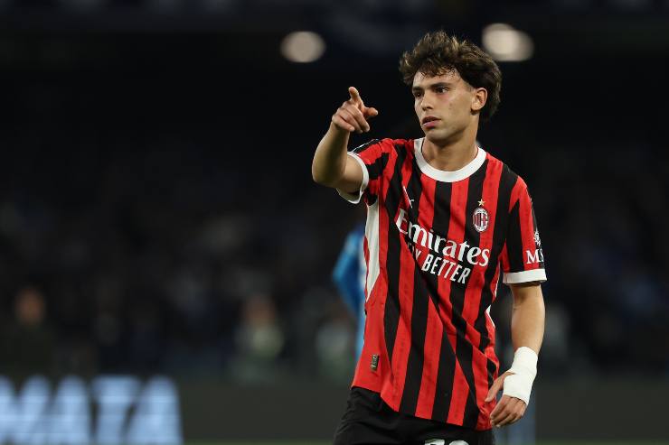 Joao Felix con la maglia rossonera del Milan durante una partita
