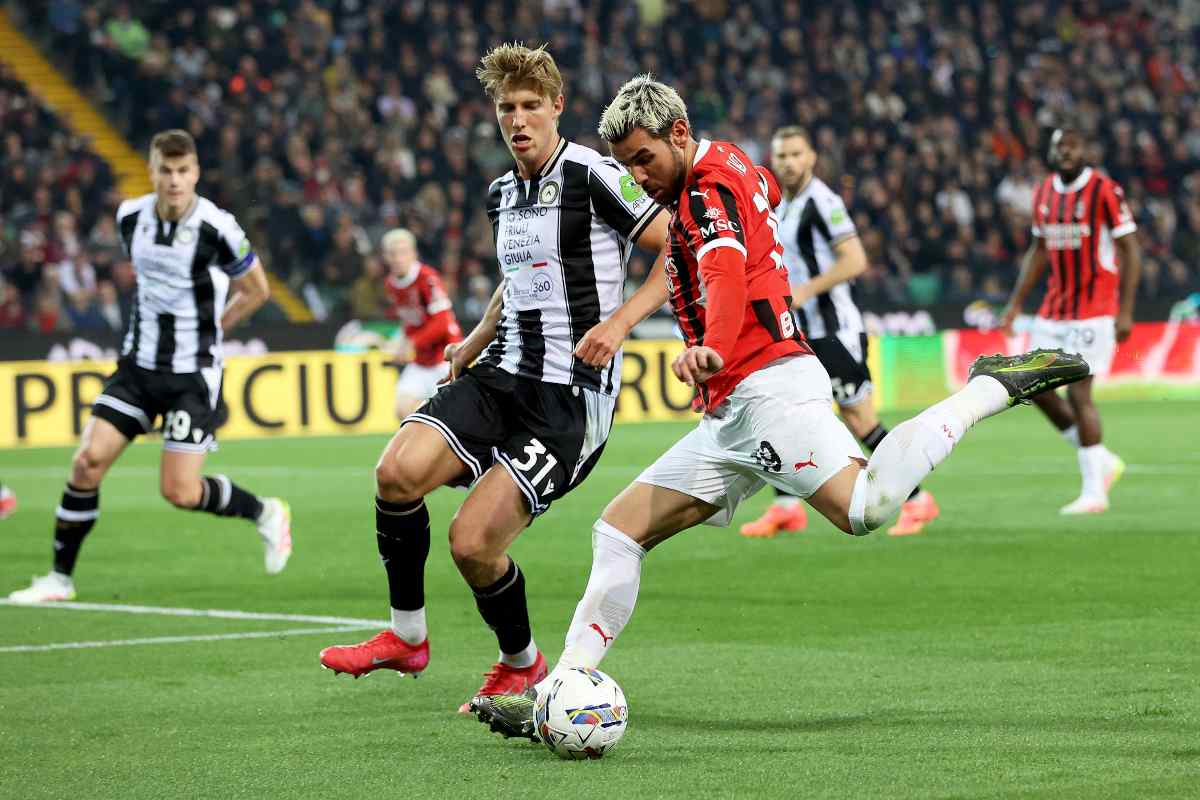 Theo Hernandez in azione durante Udinese-Milan
