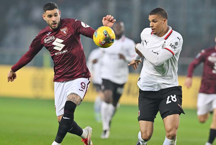 Malick Thiaw difensore del Milan in azione durante una partita