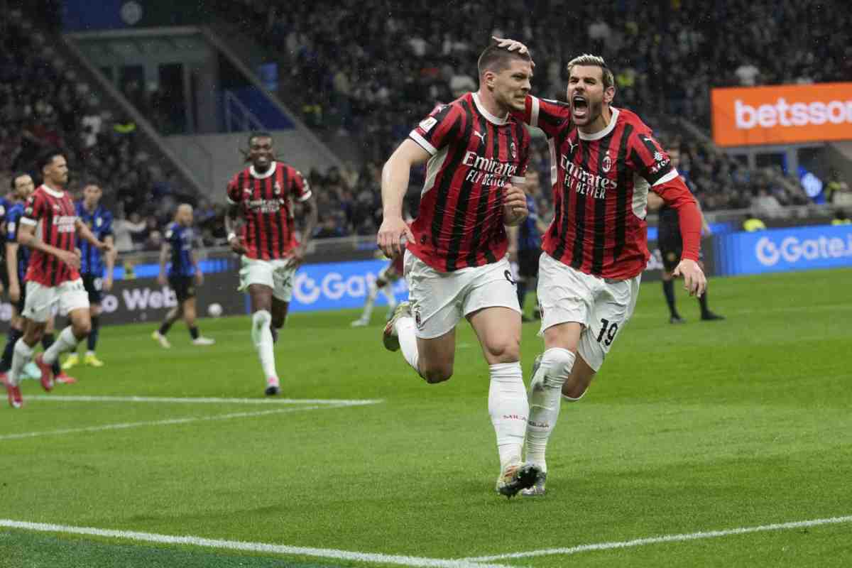 Jovic e Hernandez esultano dopo il gol segnato all'Inter