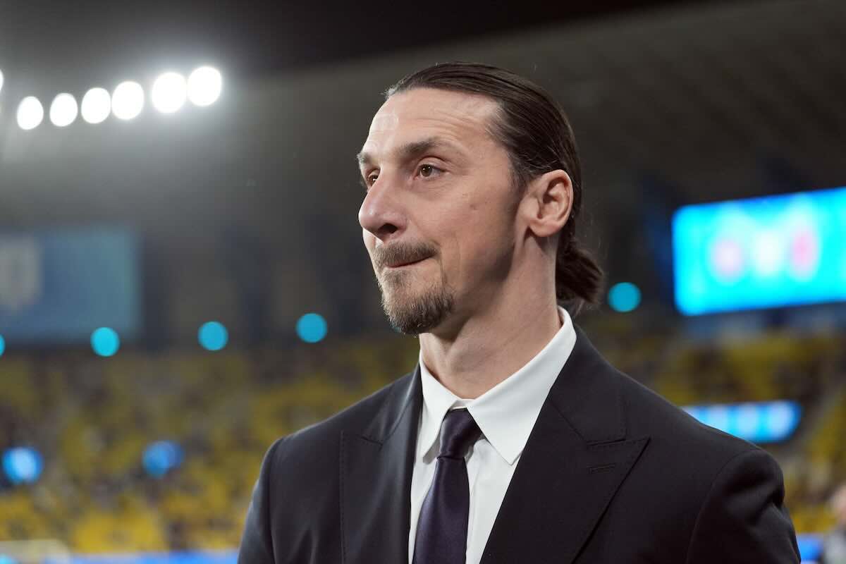 Ibrahimovic a bordo campo