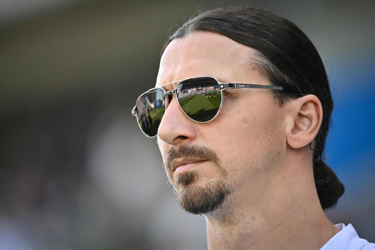 Ibrahimovic con gli occhiali da sole
