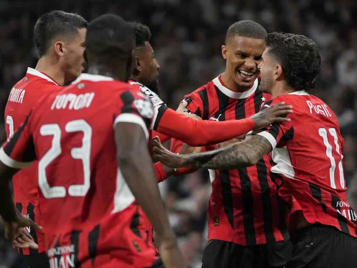 I giocatori del Milan esultano