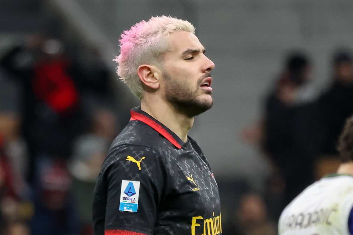 Theo Hernandez durante una partita