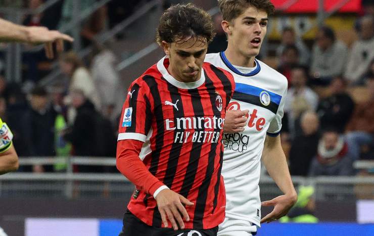 Joao Felix calciatore del Milan in azione con la maglia rossonera