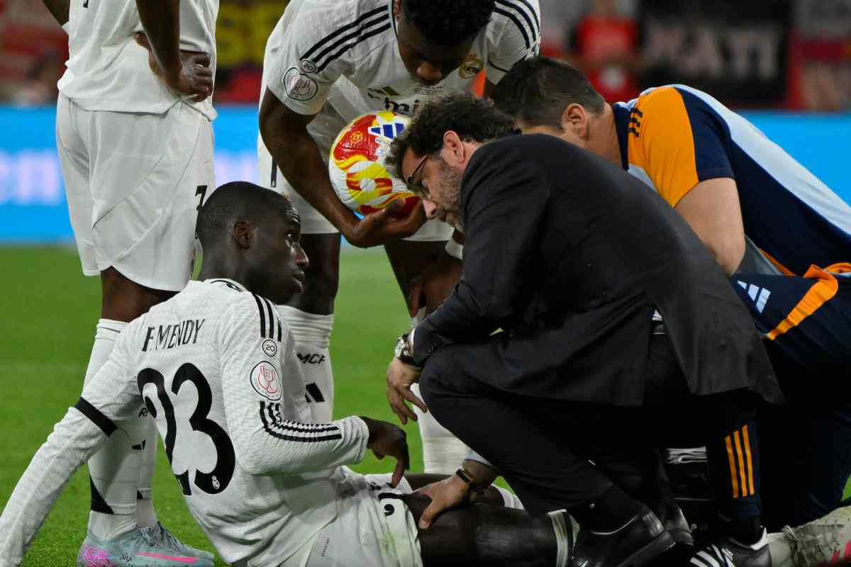 Mendy curato dallo staff medico del Real Madrid