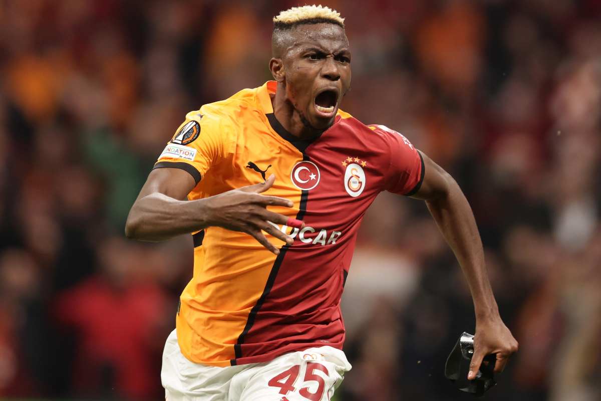 Osimhen esulta per un gol con la maglia del Galatasaray
