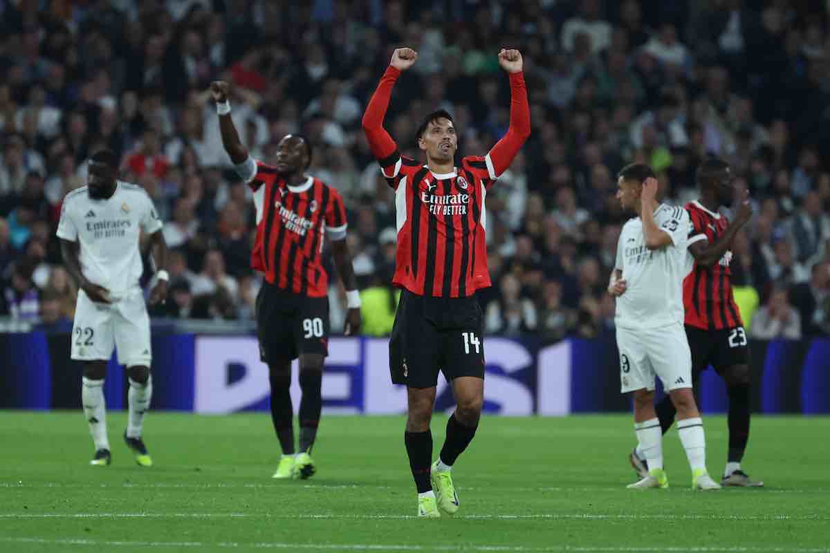 reijnders e compagni esultano dopo la vittoria in casa del real madrid