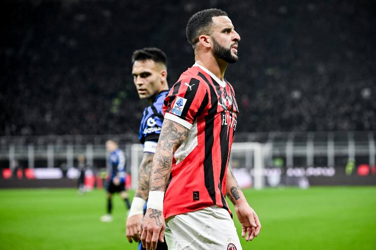 Kyle Walker calciatore del Milan durante una partita contro l'Inter