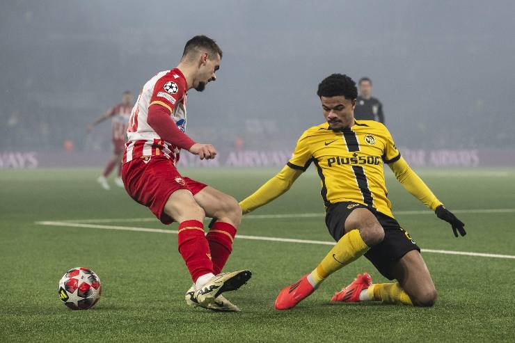 Athekame terzino dello Young Boys in azione durante una partita