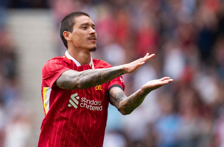 Darwin Nunez attaccante dell'Al Hilal con la maglia del Liverpool