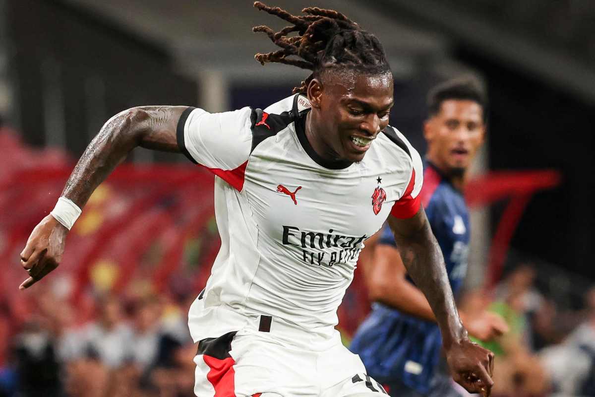 Rafael Leao calciatore del Milan in azione durante una partita