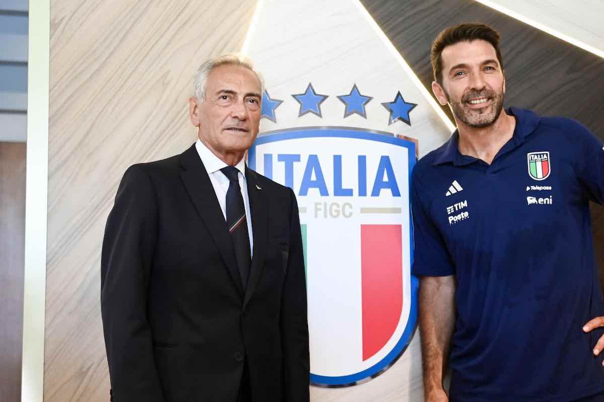 Gravina e Buffon in posa per la foto