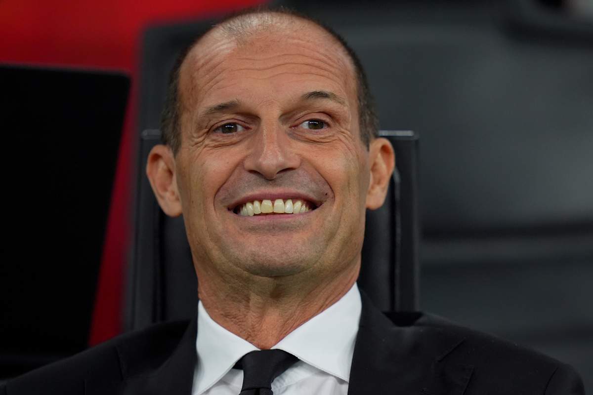 Allegri sorride in panchina