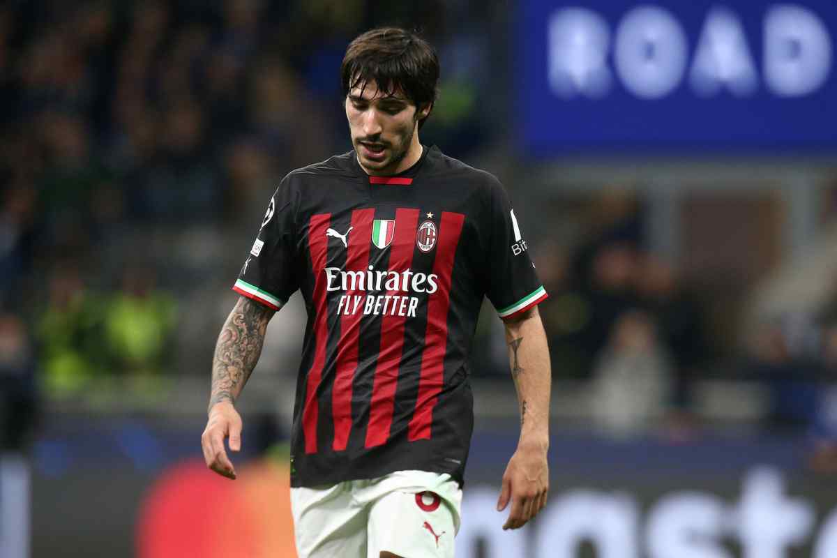 Tonali con la maglia del Milan