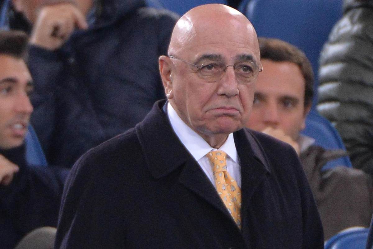 Adriano Galliani dirigente del Milan con la faccia sorpresa
