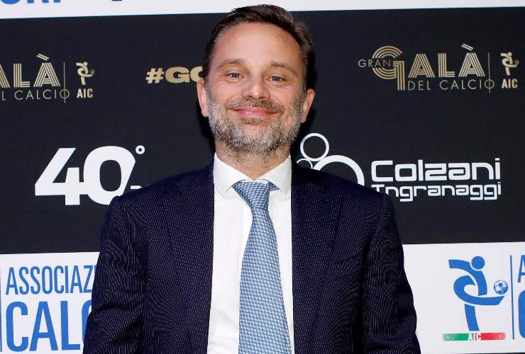 Giorgio Furlani amministratore delegato del Milan sorride in posa a un evento